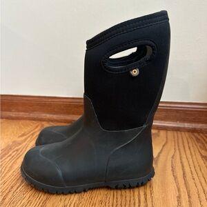 BOGS Boots Kids Size 13 Black
